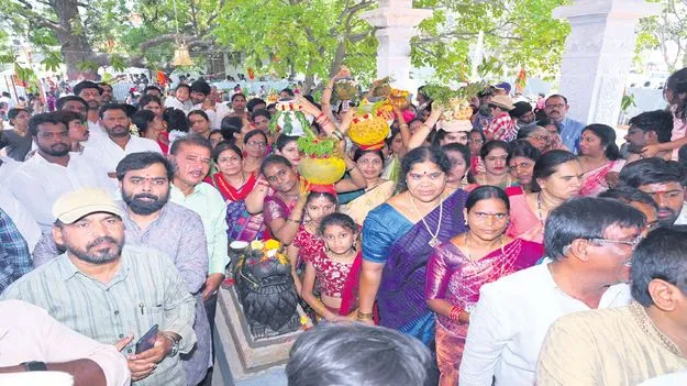 వైభవంగా బొడ్రాయి ప్రతిష్ఠాపన