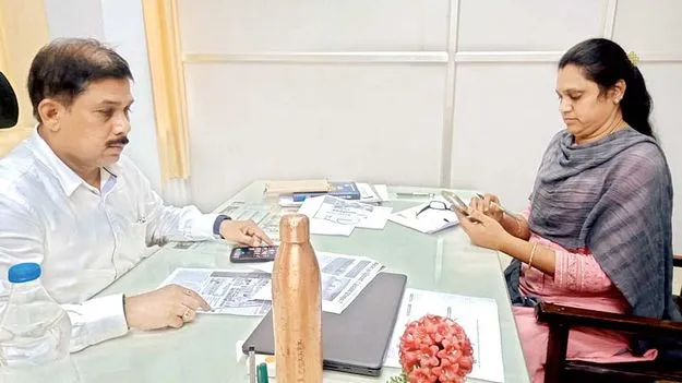 మార్కెట్‌ యార్డులో అక్రమాలపై విచారణ