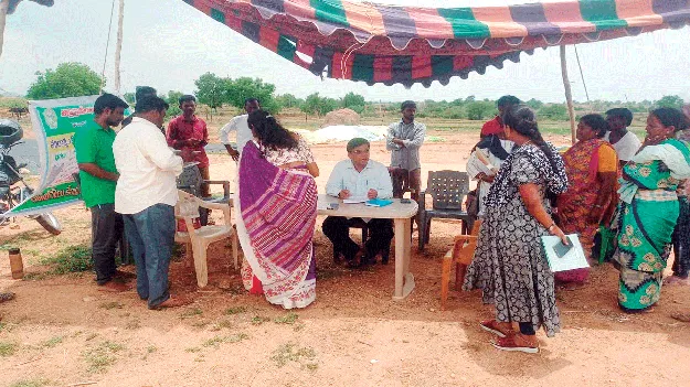 గన్నీబ్యాగుల సమస్య లేకుండా చూడాలి