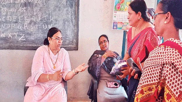 అంగన్‌వాడీ చిన్నారులకు వసతులు కల్పించాలి