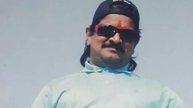 మా ప్లాట్లు మాకు ఇప్పించండి