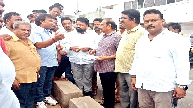 వీరఘట్టం పట్టణ అభివృద్ధికి కృషి 