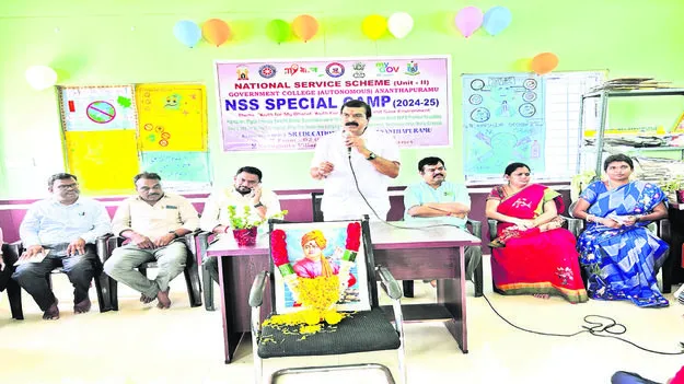 MP: యువత చేతిలోనే దేశ భవిష్యత్తు : ఎంపీ 