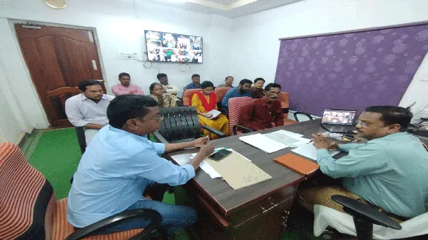 పన్నులు సకాలంలో చెల్లించాలి : కమిషనర్‌ 