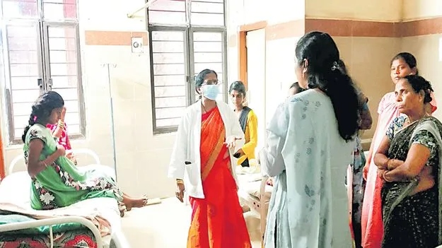ఆసుపత్రిలో సమస్యలుంటే మీడియాకు చెప్పొద్దు