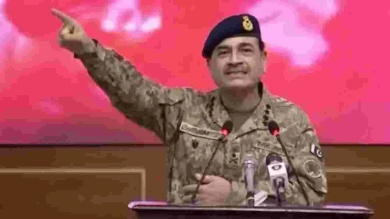 పాక్‌ ఆర్మీ ప్రెస్‌ చీఫ్‌కు ‘ఉగ్ర గతం’