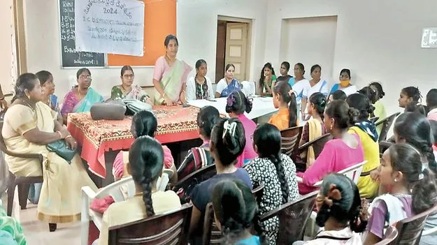 కిశోర బాలికల్లో రక్తహీనతకు చెక్‌!