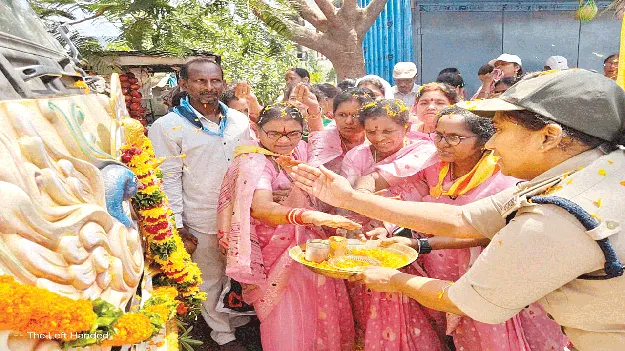బొబ్బిలి చేరుకున్న ‘ప్రేమ ప్రవాహిని’
