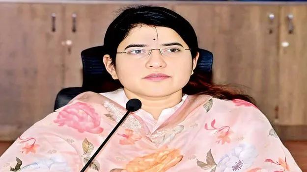 మత్తు పదార్థాల నియంత్రణకు చర్యలు: కలెక్టర్