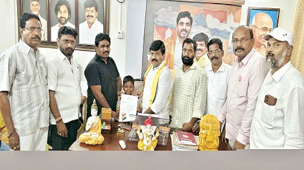 సంక్షేమానికి ప్రాధాన్యం