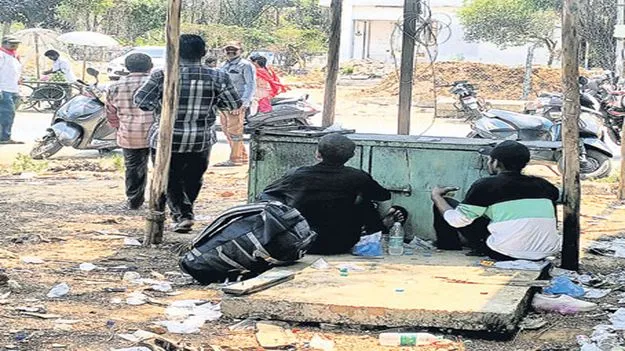 ఆరు నెలల్లో మూడు హత్యలు