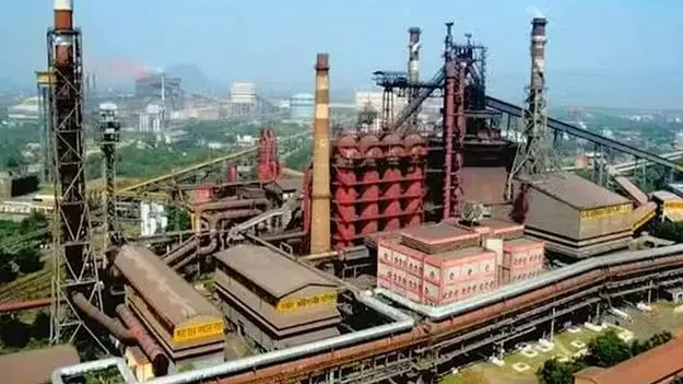 Vizag Steel Staff Face Forced Retirements: విశాఖ ఉక్కులో బలవంతపు రిటైర్మెంట్