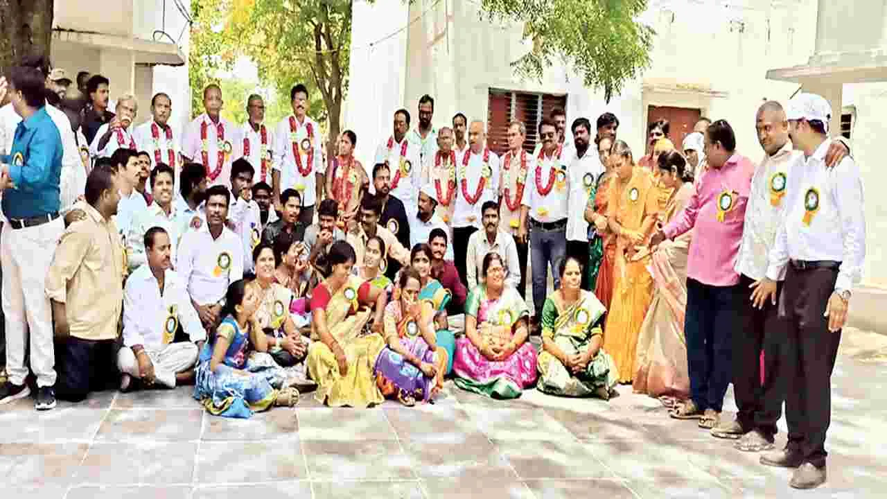 పూర్వ విద్యార్థుల ఆత్మీయ సమ్మేళనం