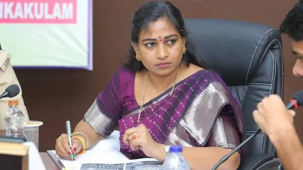 Anitha: రచ్చ చేయడానికే జగన్ నాటకాలు.. హోంమంత్రి అనిత ఫైర్