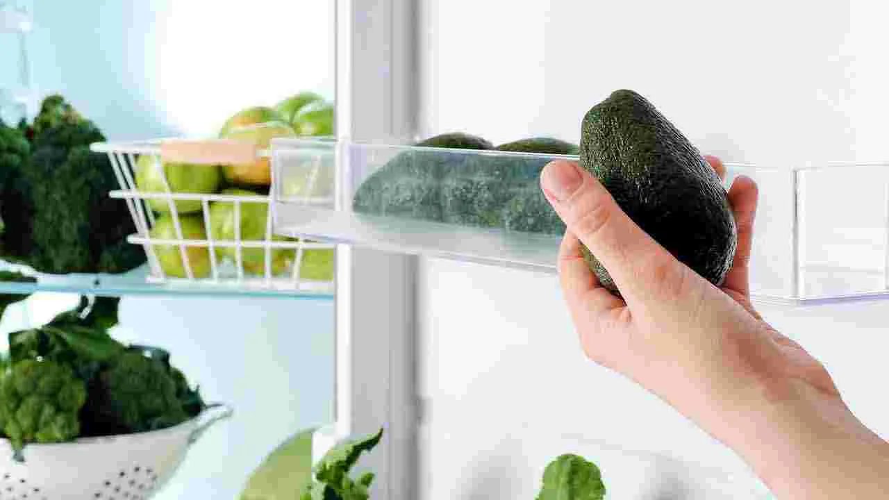 Kitchen hack: ఫ్రిడ్జ్లో ఏ కూరగాయలను ఉంచకూడదో తెలుసా..