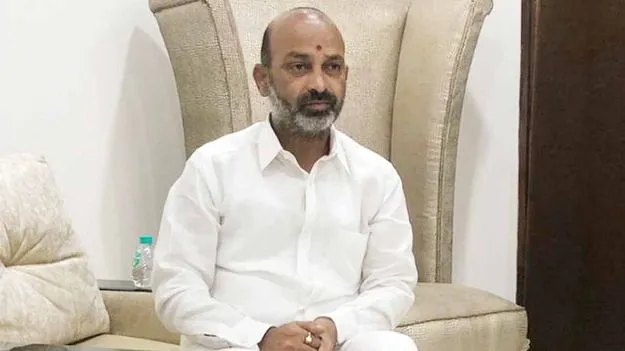 Bandi Sanjay: అమ్మ పేరుతో మొక్క నాటండి.. కేంద్రమంత్రి బండి సంజయ్ కీలక పిలుపు