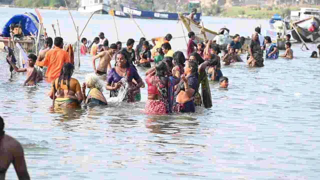 Bhadrachalam: భద్రాచలంలో సీతారామ కల్యాణోత్సవానికి భారీ ఏర్పాట్లు