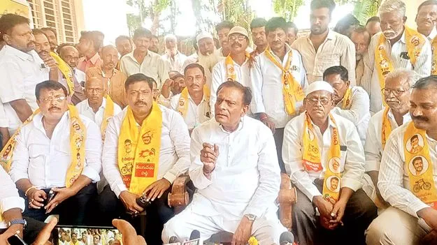 అవిశ్వాస తీర్మానం ఎలా పెడుతారు?