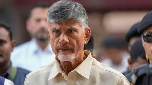 CM Chandrababu: ఏపీ హైకోర్టు చీఫ్ జస్టిస్‌తో సీఎం చంద్రబాబు భేటీ..