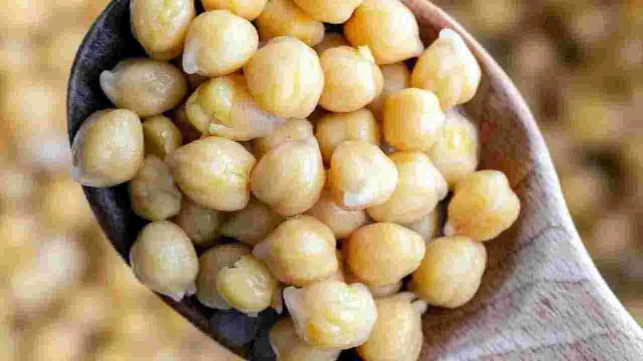 Protein Food: గుడ్ల కంటే ఎక్కువ ప్రొటీన్ లభించే 7 ఆహారాలివే..