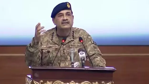 Asim Munir: భారత్‌కు దీటుగా బదులిస్తాం