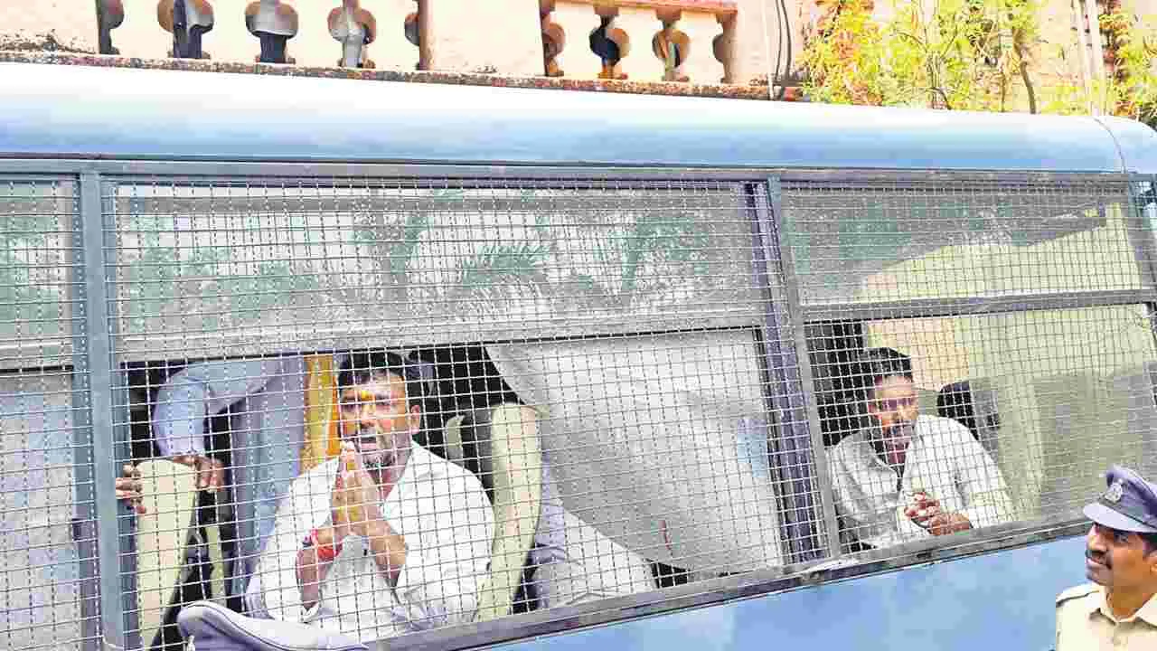 Kurnool Court: జంట హత్యల కేసులో 11 మందికి జీవిత ఖైదు 