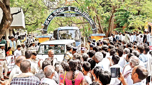 జంట హత్య కేసులో 11 మందికి జీవిత ఖైదు