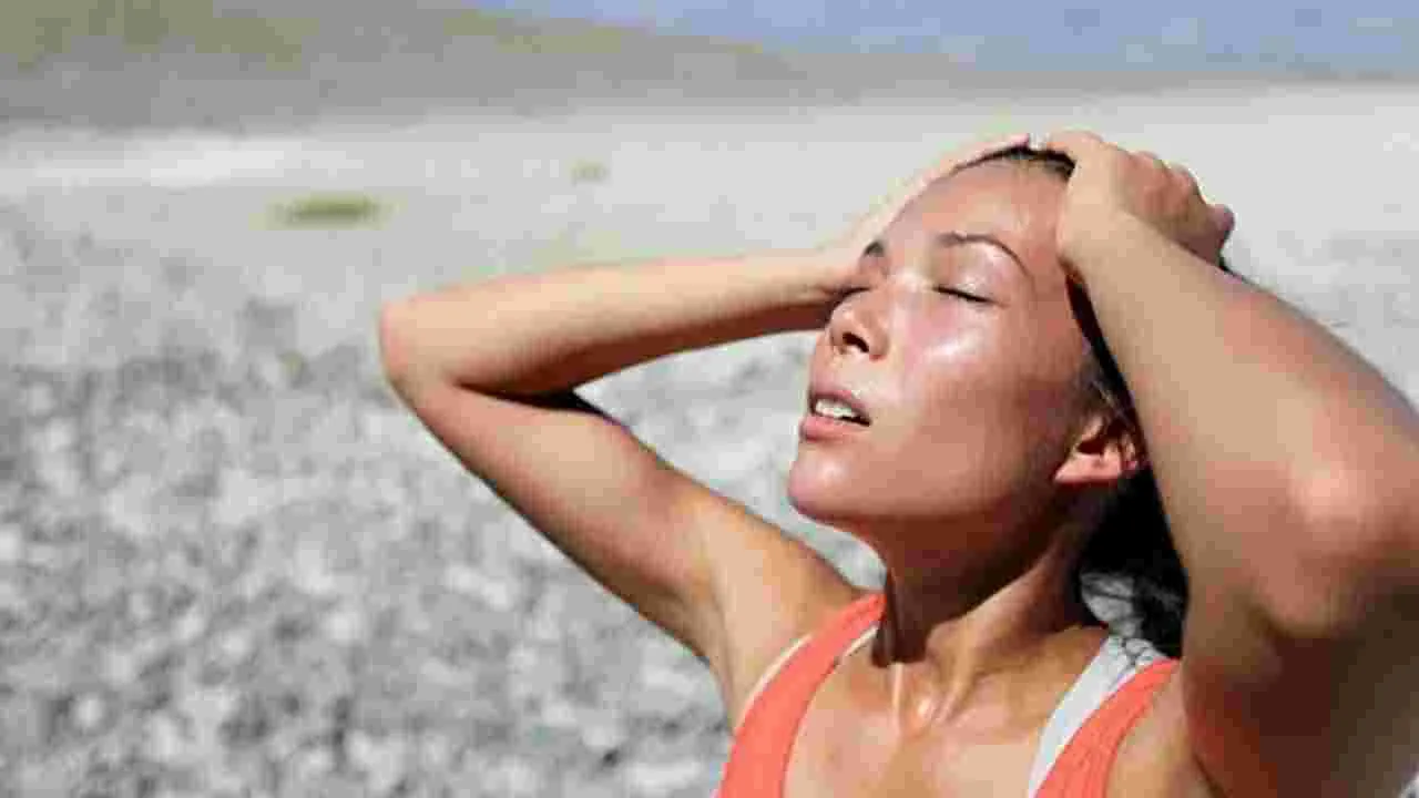 Heat Stroke: మీ శరీరంలో ఈ మార్పులు కనిపిస్తుంటే వడదెబ్బకు గురైనట్లే.. బయటపడేందుకు ఇలా చేయండి..