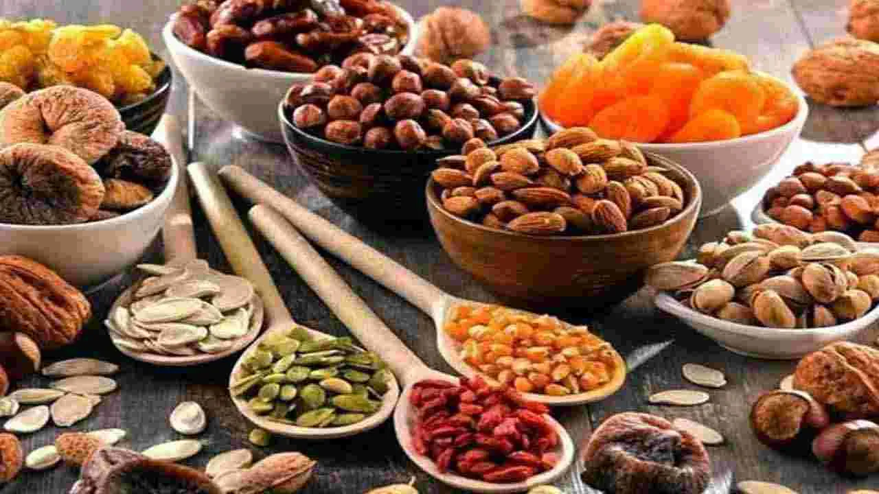 Chia Seeds: చియా గింజలు మంచిదే అయినా.. ఈ 7 పదార్థాలతో కలిపి తింటే ఏమవుతుందో తెలుసా..