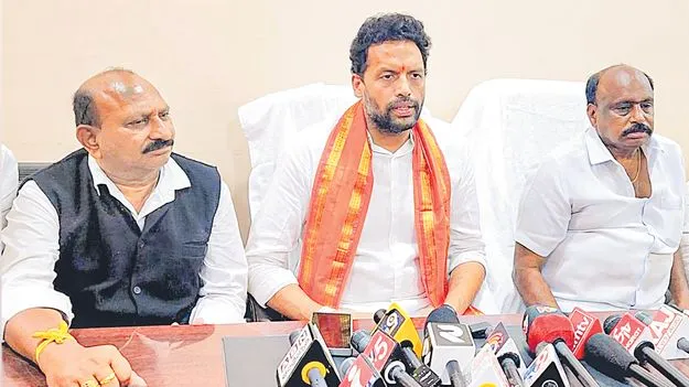 Minister TG Bharath: లేపాక్షి భూములకు త్వరలో విముక్తి