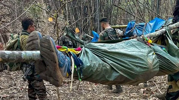 Encounter: ఎన్‌కౌంటర్‌లో మావోయిస్టులకు భారీ దెబ్బ