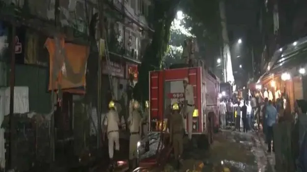 Fire Accident: అగ్నిప్రమాదం 14 మంది సజీవ దహనం