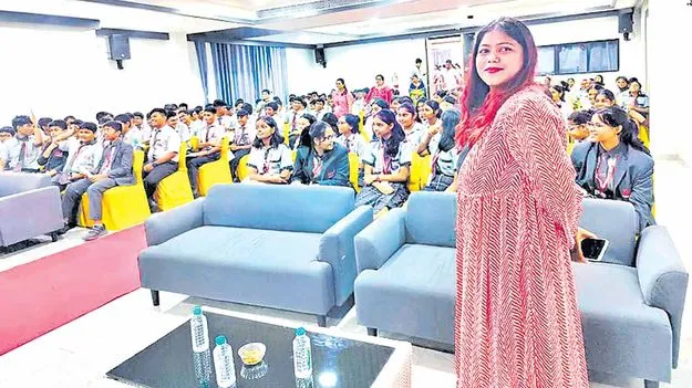 Swati Das: సైబర్‌ వల లో పడకుండా