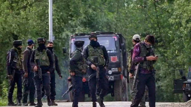 Jammu Kashmir terrorism: కశ్మీర్లో చురుగ్గా14 మంది ఉగ్రవాదులు