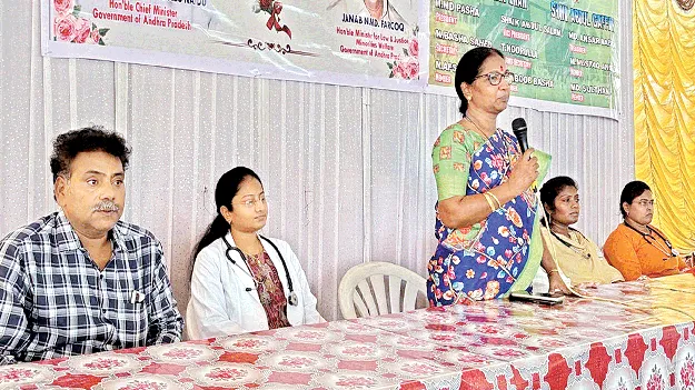 హజ్‌ యాత్రికులందరికీ ఆరోగ్య పరీక్షలు 