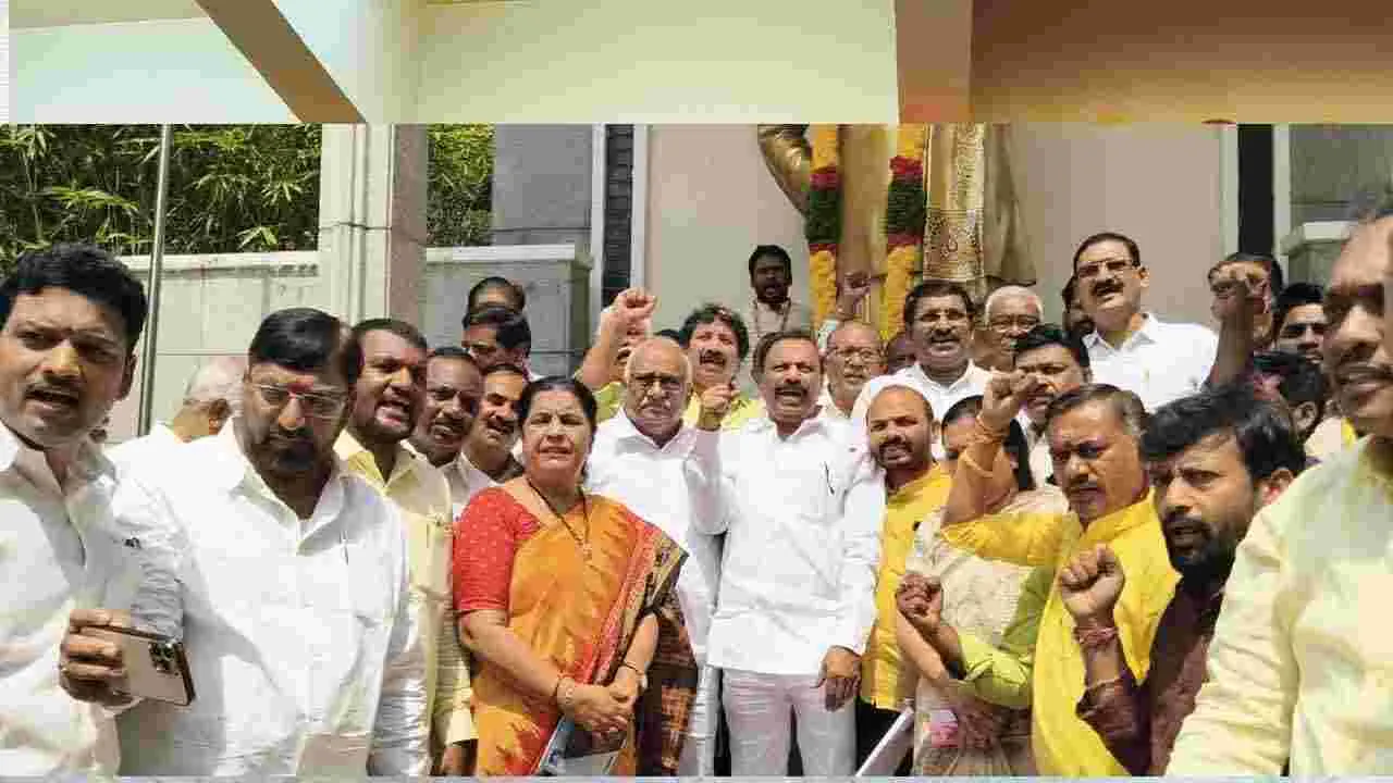 తెలంగాణలో ఘనంగా ఏపీ సీఎం చంద్రబాబు జన్మదిన వేడుకలు