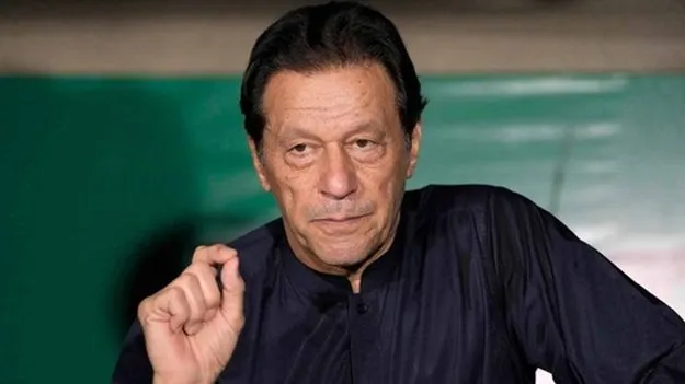 Imran Khan: భారత్ దుస్సాహసం చేస్తే తిప్పికొడతాం.. ఇమ్రాన్ హెచ్చరిక