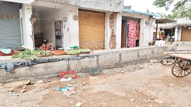   work is supposed to be done?  పనులు చేపట్టేది  ఇలాగేనా?