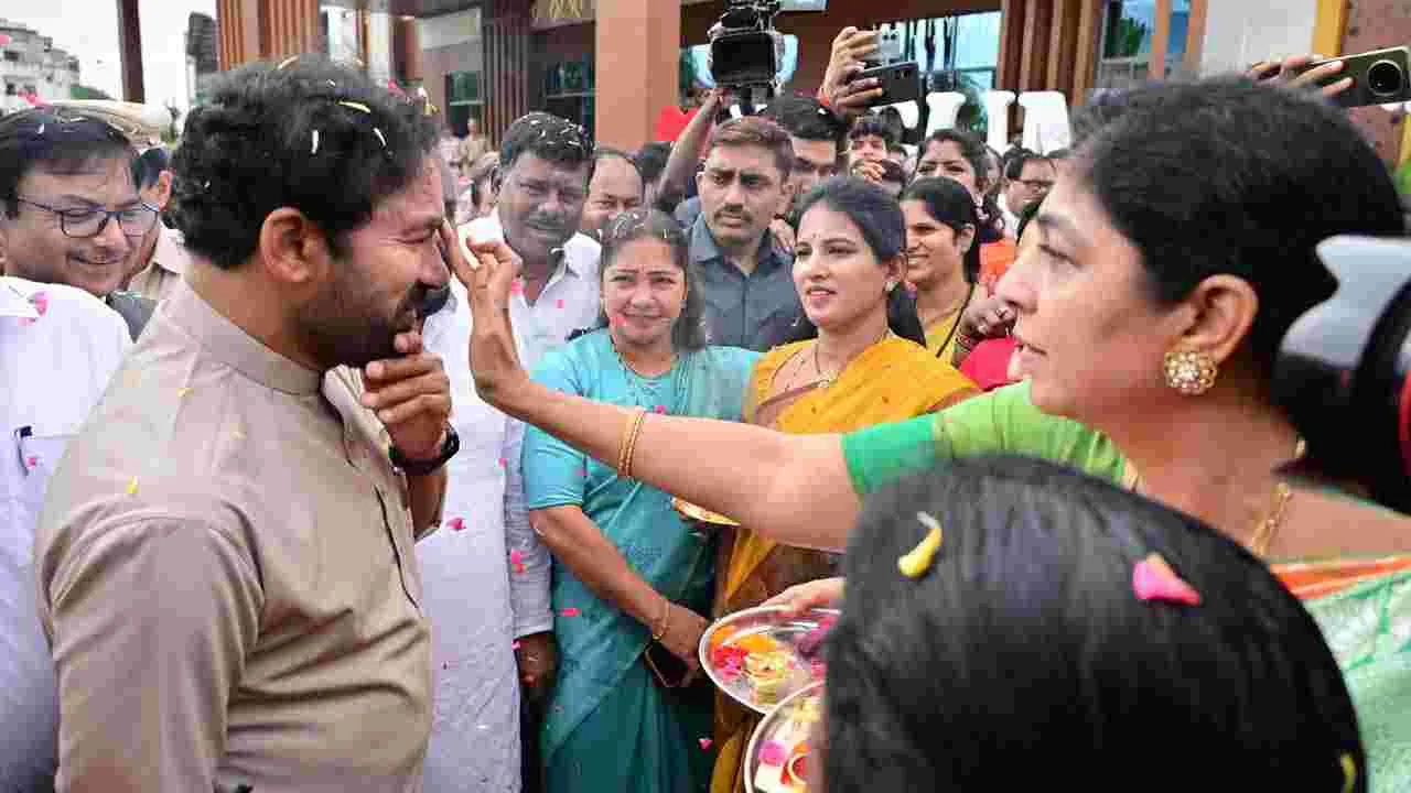 Kishan Reddy: బేగంపేట రైల్వేస్టేషన్ ప్రారంభోత్సవంలో పాల్గొన్న కేంద్రమంత్రి కిషన్‌రెడ్డి