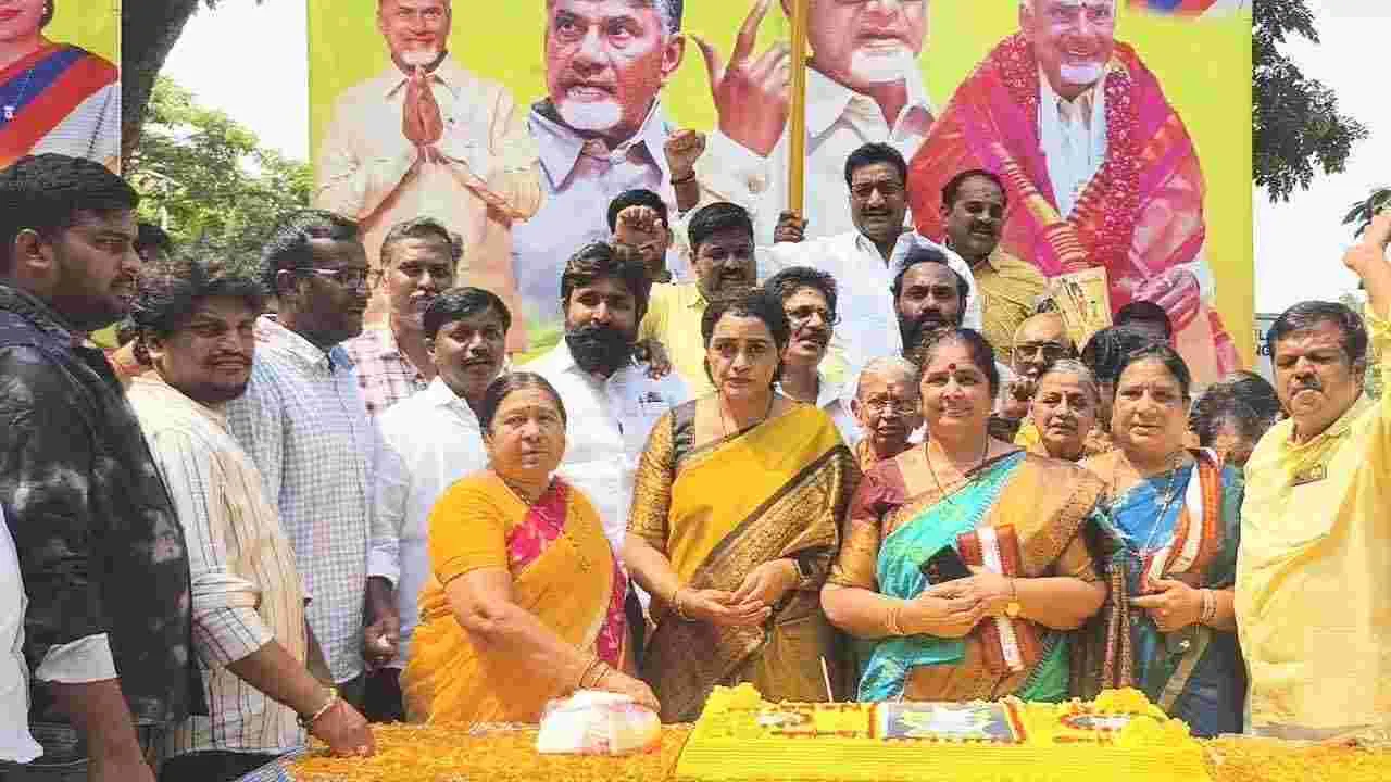 తెలంగాణలో ఘనంగా ఏపీ సీఎం చంద్రబాబు జన్మదిన వేడుకలు