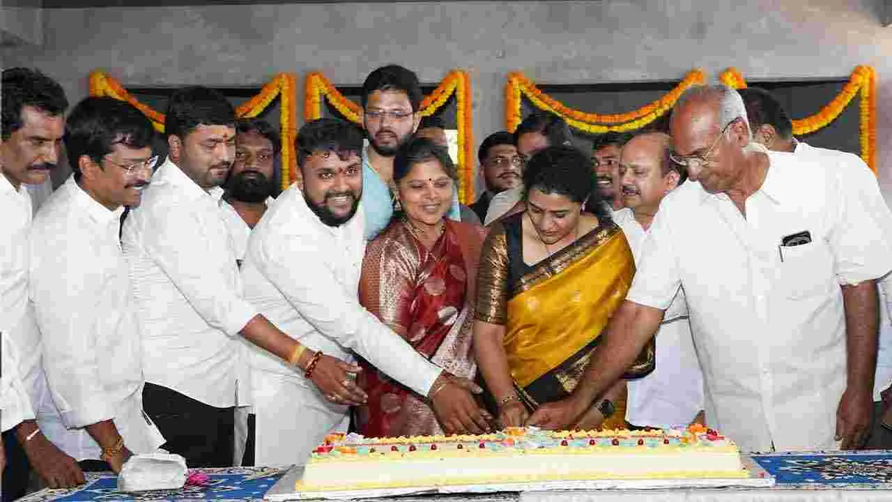 తెలంగాణలో ఘనంగా ఏపీ సీఎం చంద్రబాబు జన్మదిన వేడుకలు