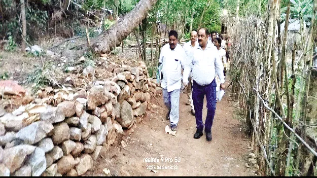 ఉపాధి పనులను పరిశీలించిన కేంద్ర బృందం