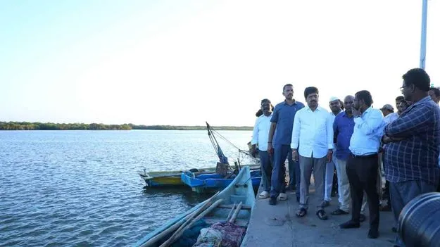 AP Ministers: మార్చి నాటికి బందరు ఫిషింగ్ హార్బర్ నిర్మాణం పూర్తి