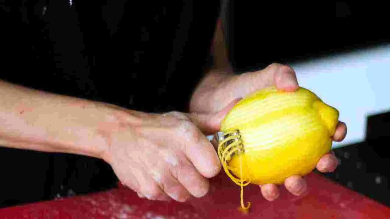 Health Tips: ఈ 7 వస్తువులను మీ ముఖంపై పూశారంటే.. ఏమవుతుందో తెలుసా..