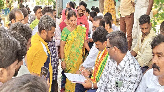 సమస్యల పరిష్కారానికే ‘పల్లెనిద్ర’