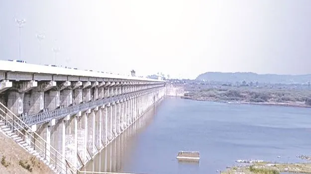 అడుగంటుతున్న ఎల్లంపల్లి...!