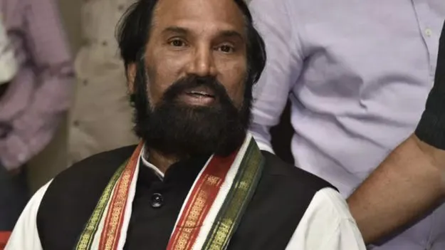 Minister Uttam Kumar Reddy: మంత్రి ఉత్తమ్ కుమార్ రెడ్డికి తప్పిన ప్రమాదం..