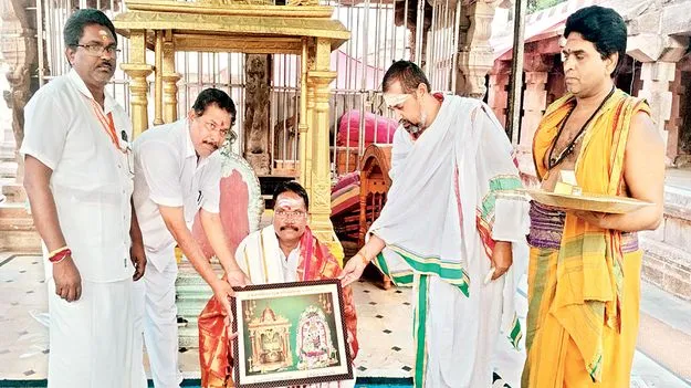 మహానందీశ్వరుడి సన్నిధిలో న్యాయాధికారి