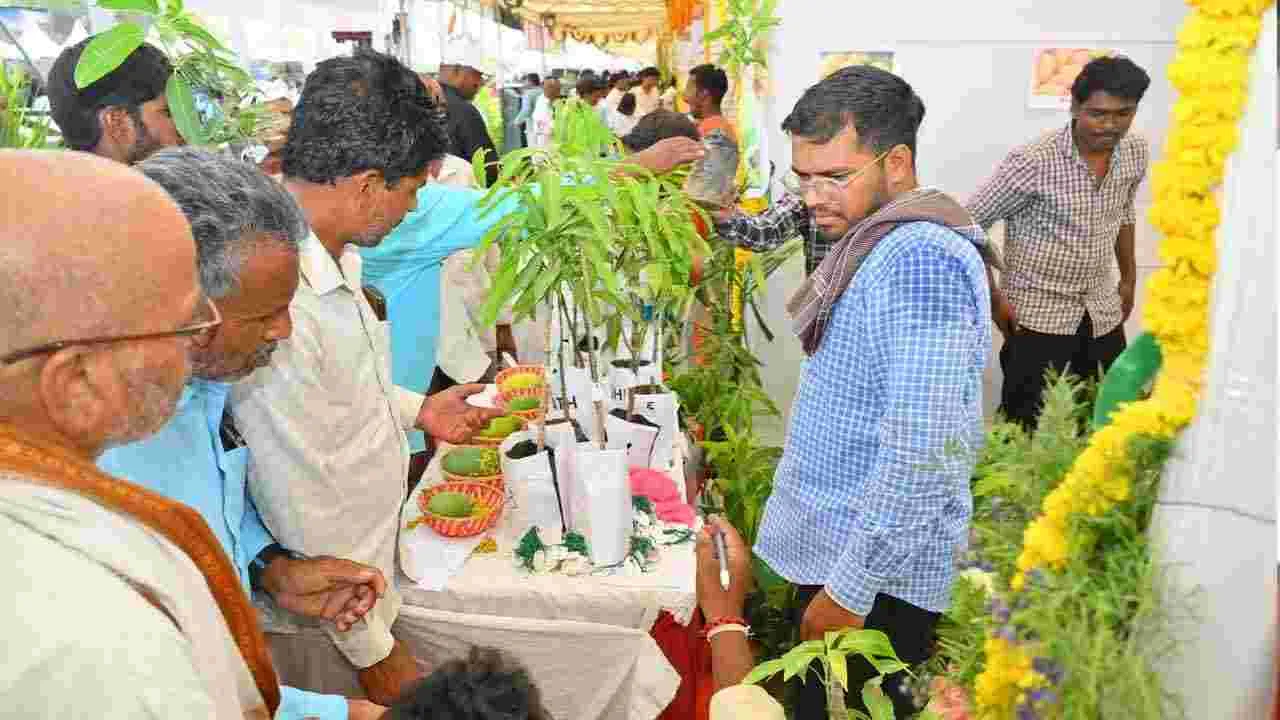 నిజామాబాద్లో రైతు మహోత్సవం సభ.. పాల్గొన్న మంత్రులు