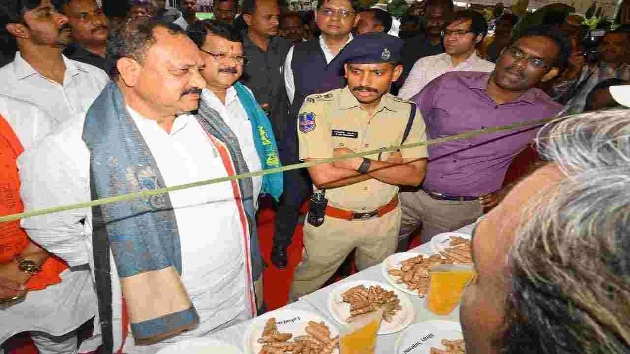 నిజామాబాద్లో రైతు మహోత్సవం సభ.. పాల్గొన్న మంత్రులు